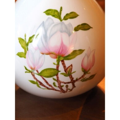 Gerold porcelianinė vaza su magnolijomis 2