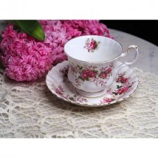 Royal Albert Levander Rose puodelis su lėkštute