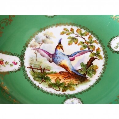 Royal Austria indas ant kojos, dekoruotas paukščiu