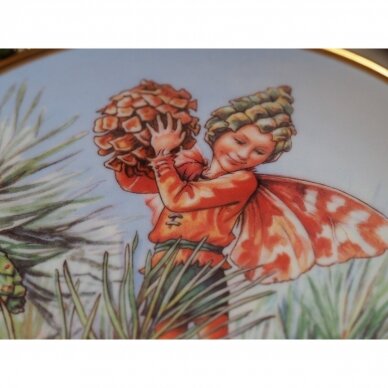 „The Pine Tree Fairy“ „Pušies fėja“ dekoratyvinė lėkštė